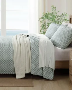 Tommy Bahama Coastal Batik 3-Piece King Quilt Set- Quilts & Blankets