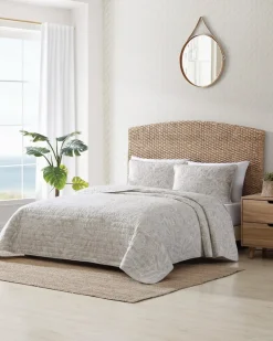 Tommy Bahama Ocean Deep Reversible 3-Piece Full/Queen Quilt Set- Quilts & Blankets