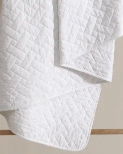 Tommy Bahama Solid King Quilt/Sham Set- Quilts & Blankets