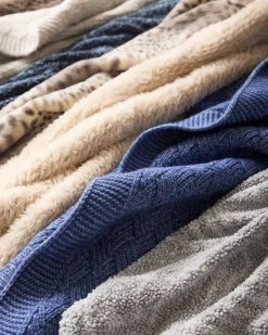 Tommy Bahama Treillage Knit Throw- Throws